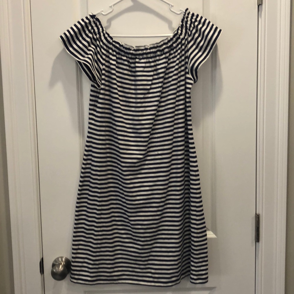 Vineyard Vines off the shoulder dress